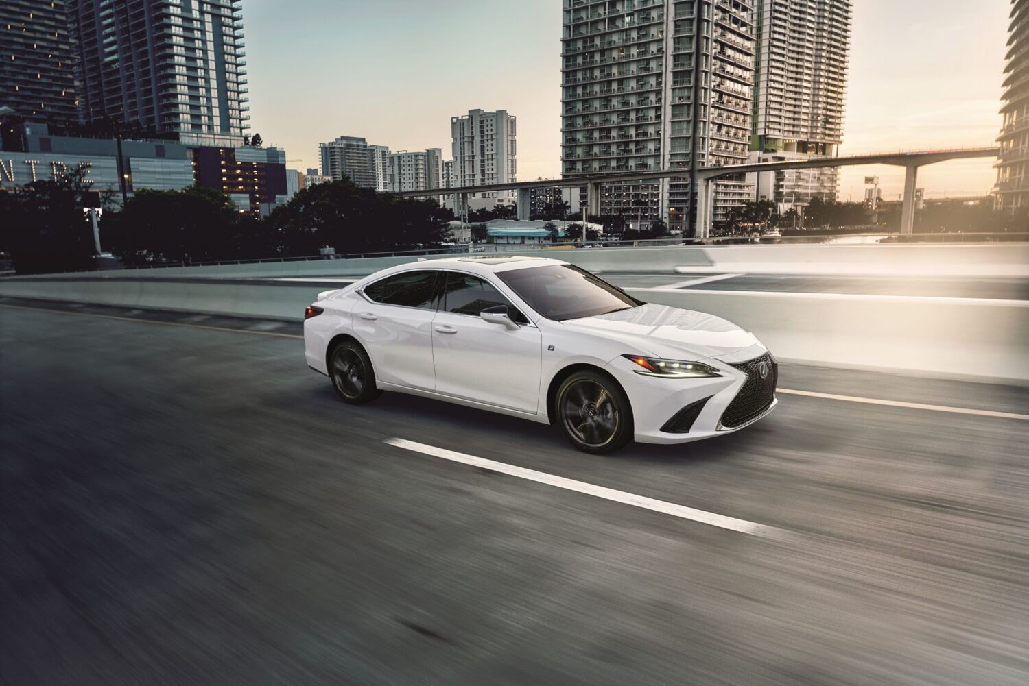 2025 Lexus ES Black Line Special Edition