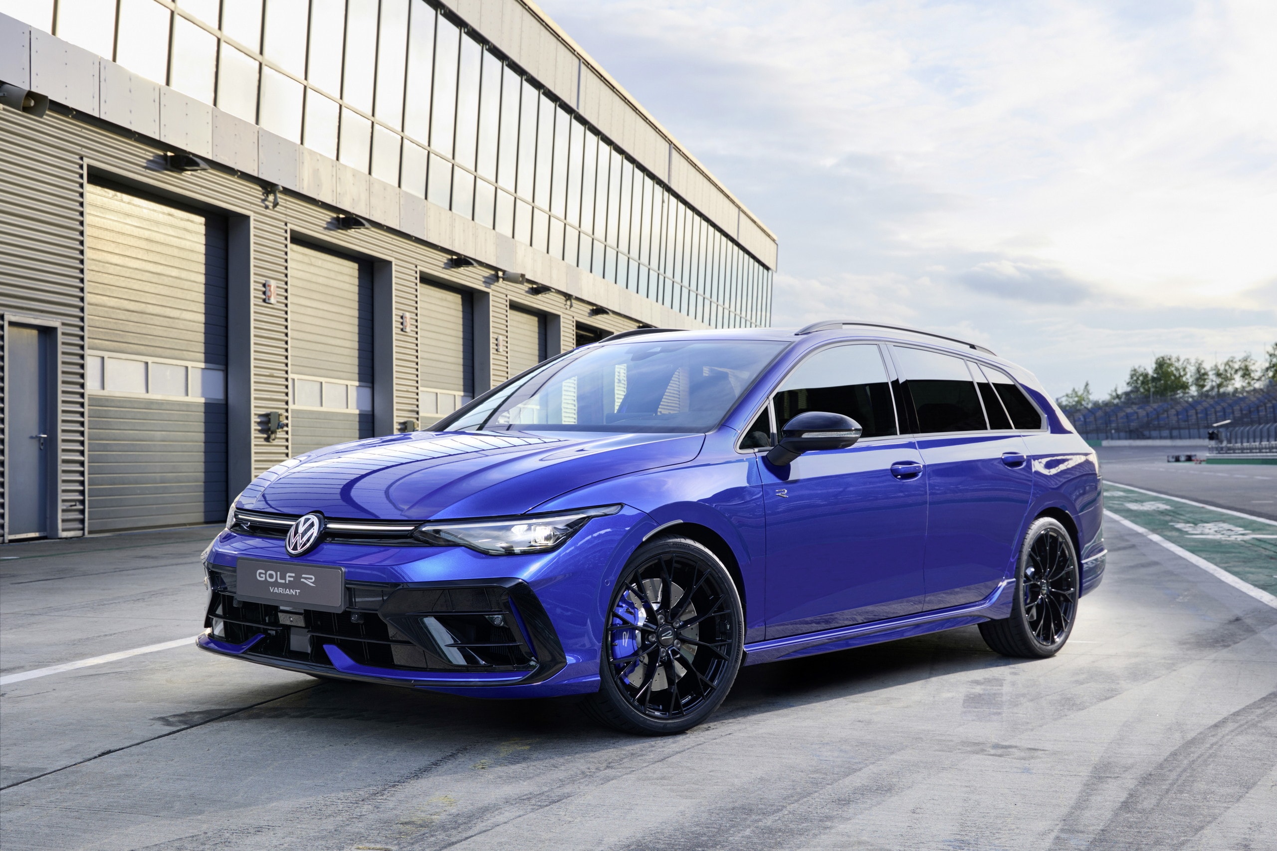 2025 Volkswagen Golf R Mk 8.5