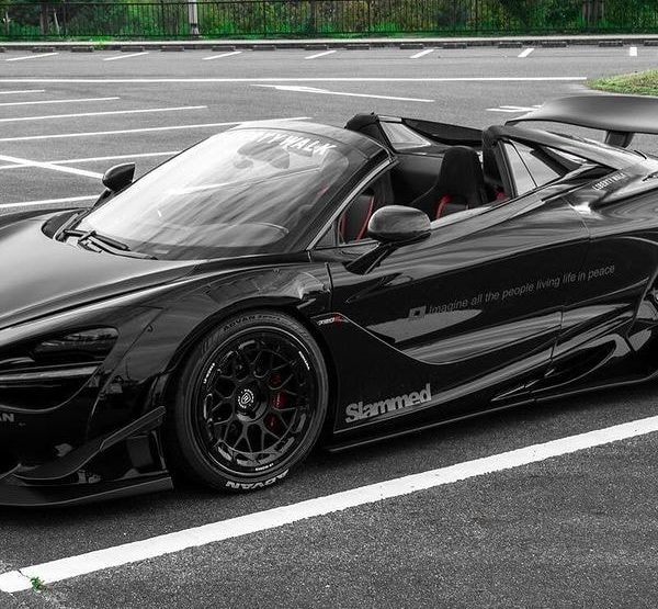 Liberty Walk's McLaren 720S