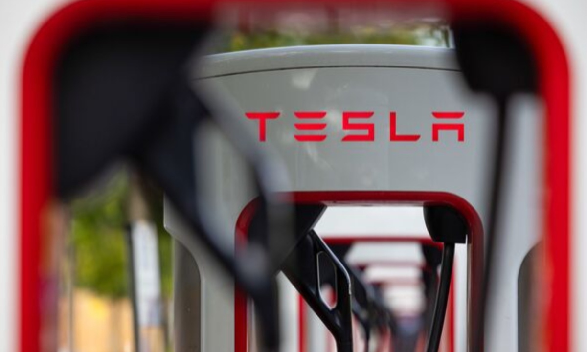 Tesla Warns Against Wet Towel Trick After Hack Threatens Supercharger Safety