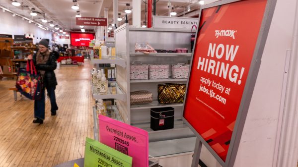 Job Market Challenges in E-Commerce Amid White-Collar Recession