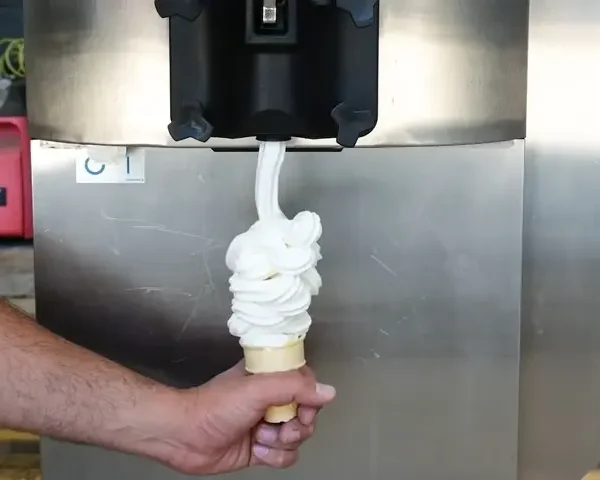 McDonald's Franchise Owners Gain Rights to Hire Third-Party Technicians for Ice Cream Machine Repairs