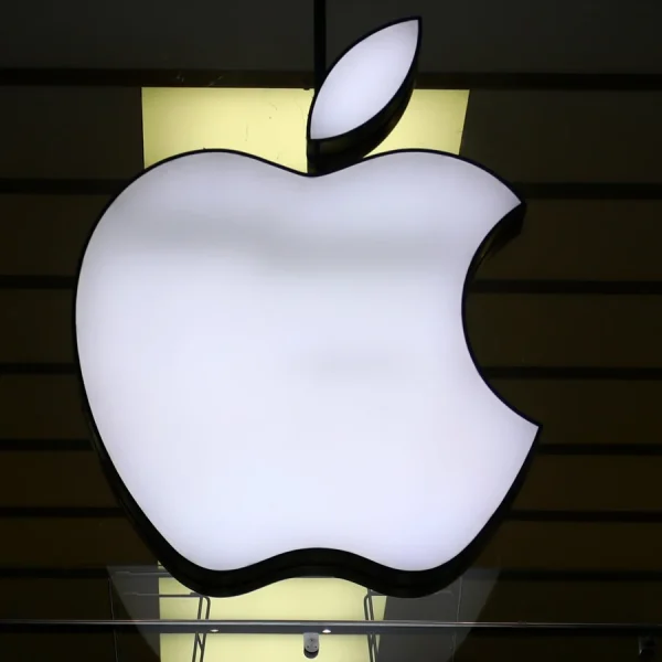 Two Chinese Nationals Sentenced to Prison for $2.5 Million Apple Warranty Fraud Scheme