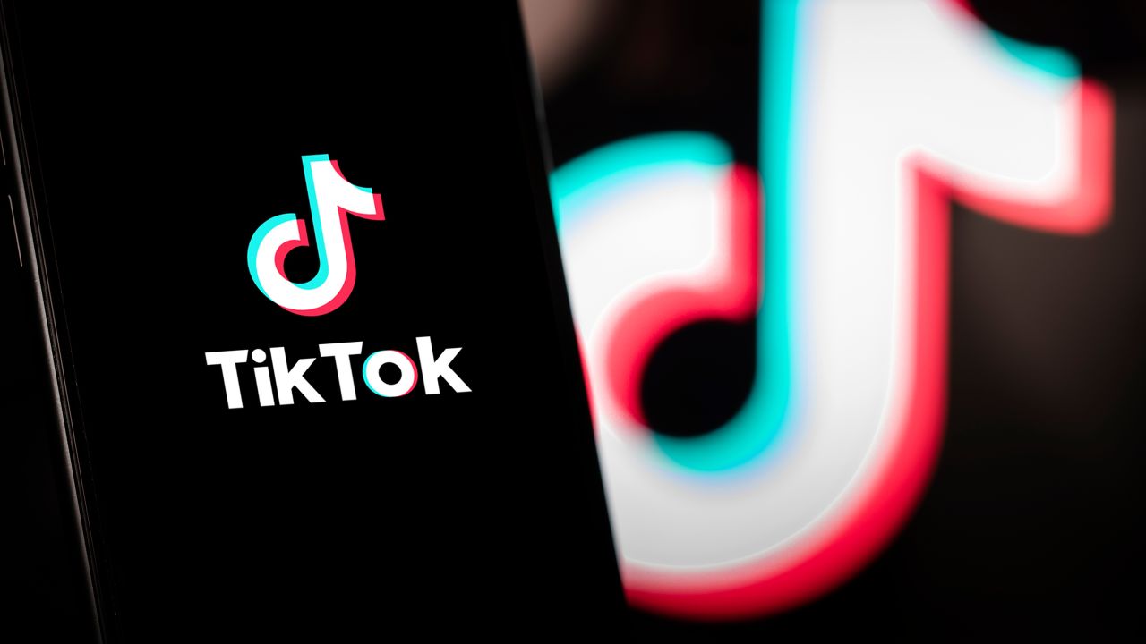 Amazon-TikTok Deal Sparks Debate Amid US-China Tensions and National Security Concerns