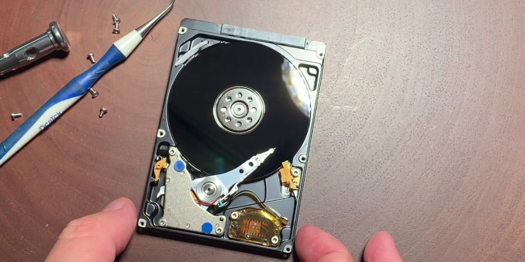 How to Recover Lost Data from a Damaged Hard Drive