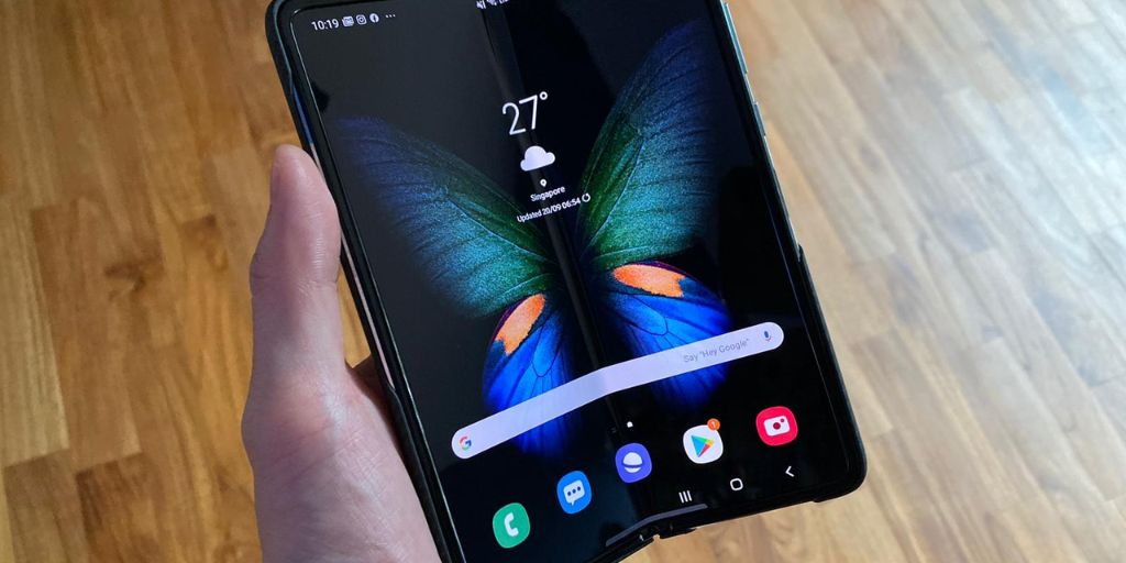 The Rise of Foldable Phones Worth It or Gimmick